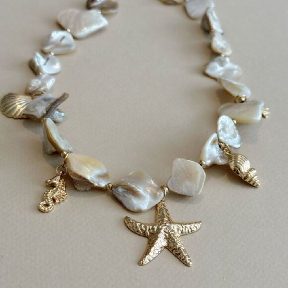 Seashell Necklace N1381 - Picture 4 of 6